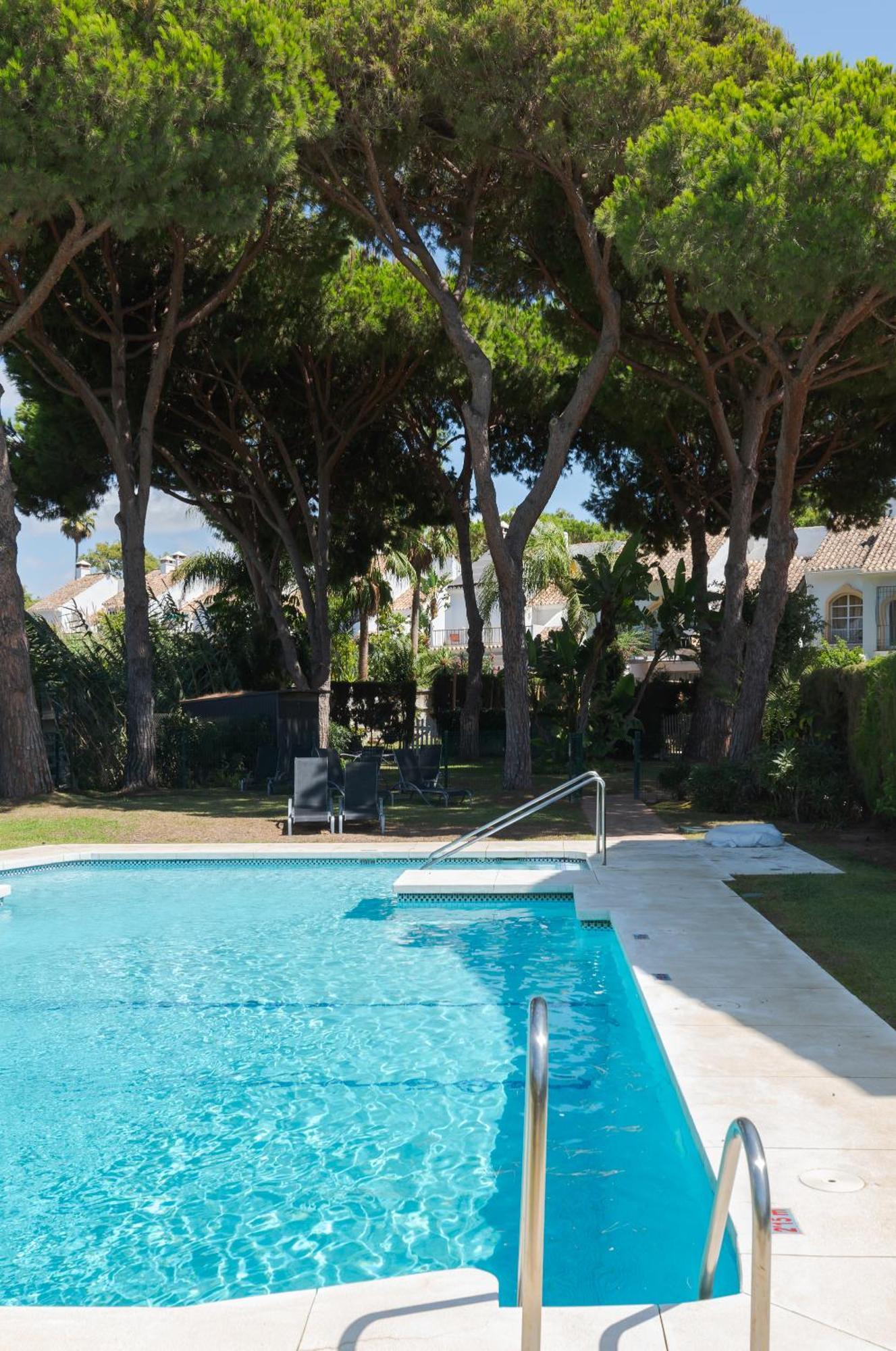 Wintowinrentals Townhouse, Pool & Beach Vakantiehuis