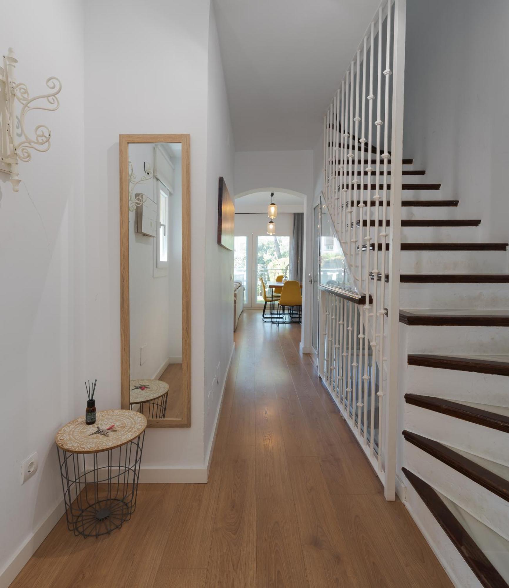 Vakantiehuis Wintowinrentals Townhouse, Pool & Beach
