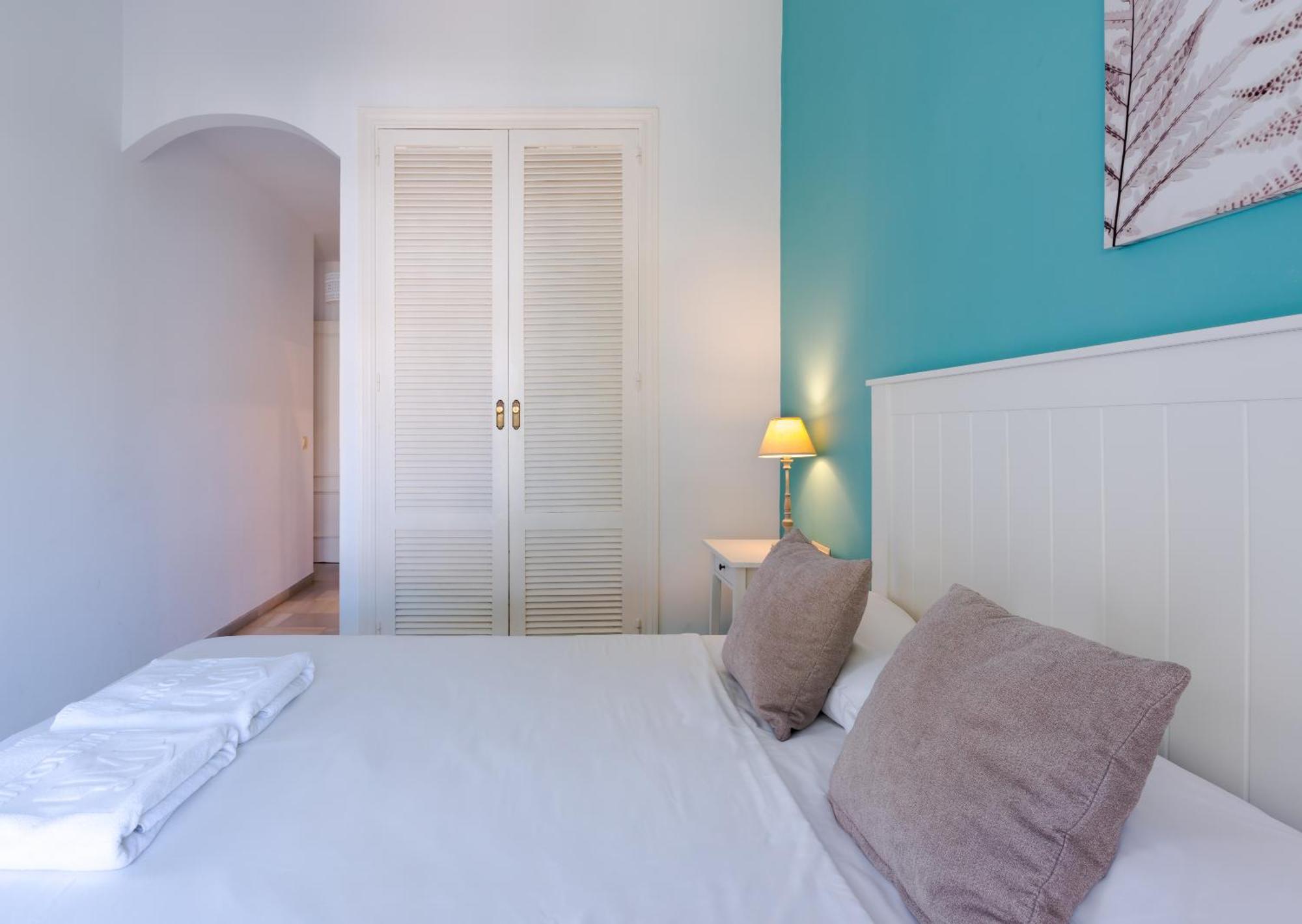 Vakantiehuis Wintowinrentals Townhouse, Pool & Beach *
